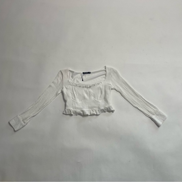 Nasty Gal Tops - NASTY GAL white peasant style crop top